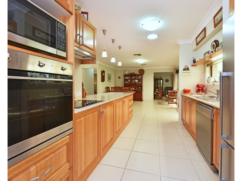 2 Jamboree Close, Fennell Bay NSW 2283