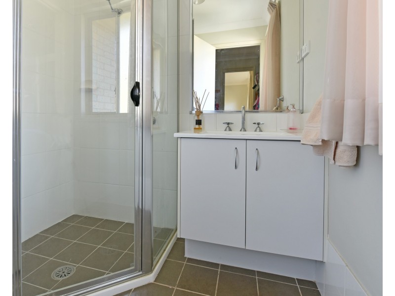 2 Jamboree Close, Fennell Bay NSW 2283