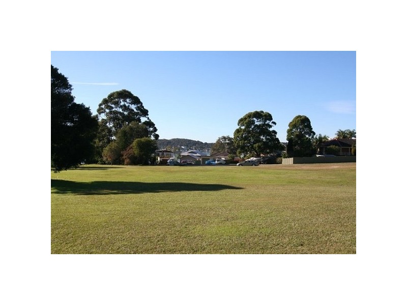 18 Fishing Point Road, Rathmines NSW 2283