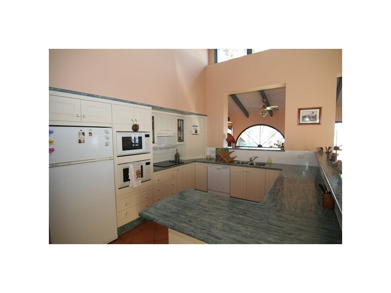 106 Coal Point Road, Coal Point NSW 2283