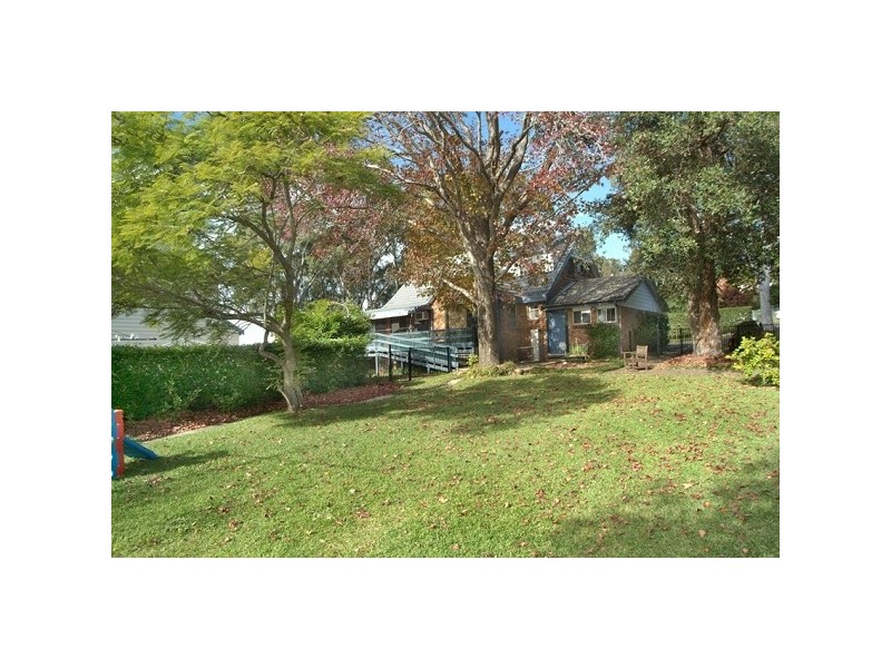 3 Laycock Street, Carey Bay NSW 2283