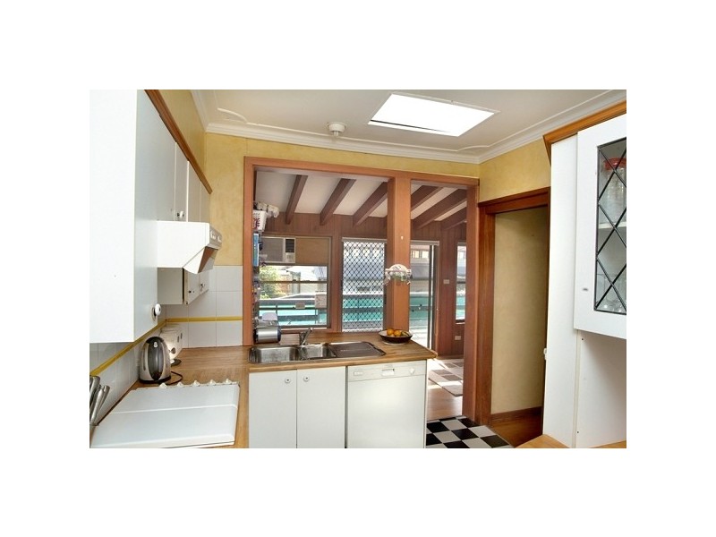 3 Laycock Street, Carey Bay NSW 2283