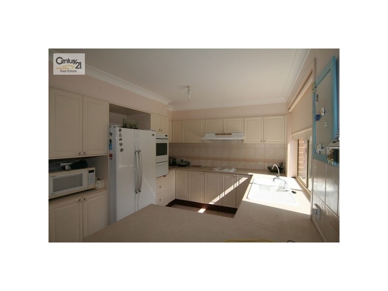 20 Courageous Close, Marmong Point NSW 2284