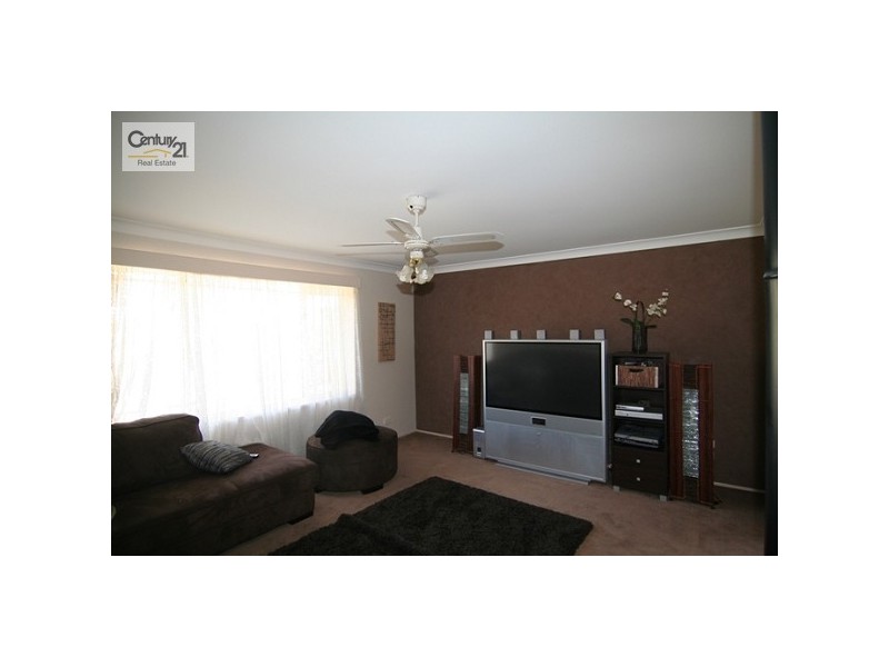 20 Courageous Close, Marmong Point NSW 2284