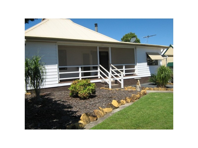 42 Mount Street, Aberdeen NSW 2336