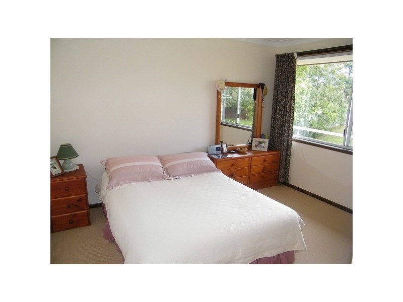 18 Shannon Close, Aberdeen NSW 2336
