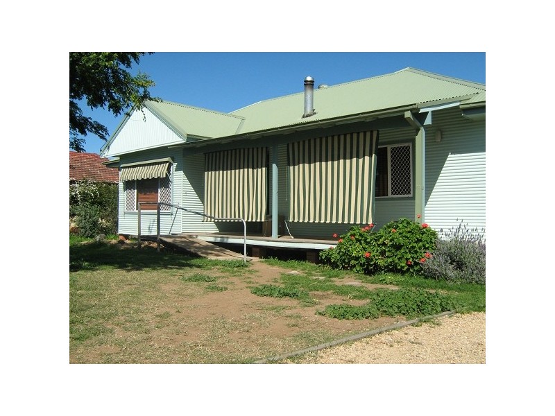 17D Kelly Street, Scone NSW 2337