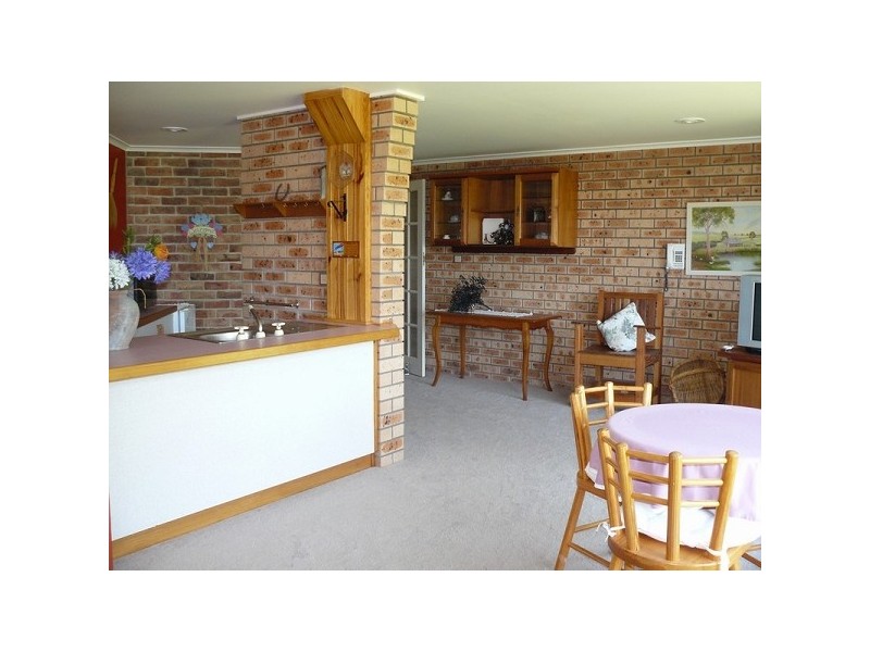 22 Endeavour Avenue, Batemans Bay NSW 2536