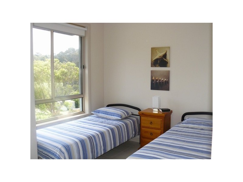 1/16 Wimbin Ave, Malua Bay NSW 2536