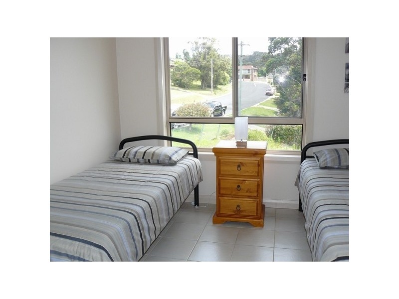 1/16 Wimbin Ave, Malua Bay NSW 2536