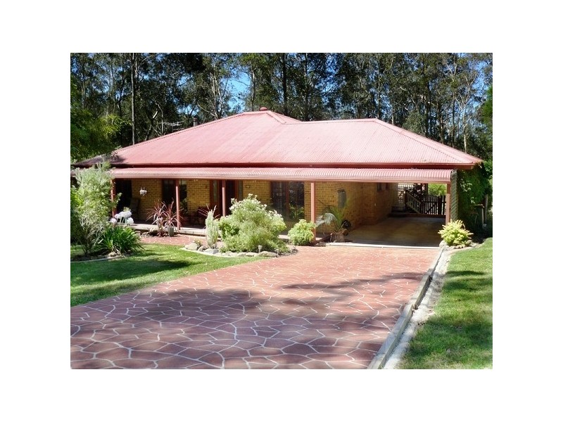 28 Burri Palm Way, Surfside NSW 2536