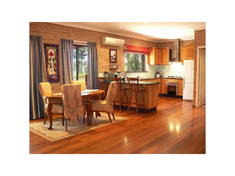 28 Burri Palm Way, Surfside NSW 2536