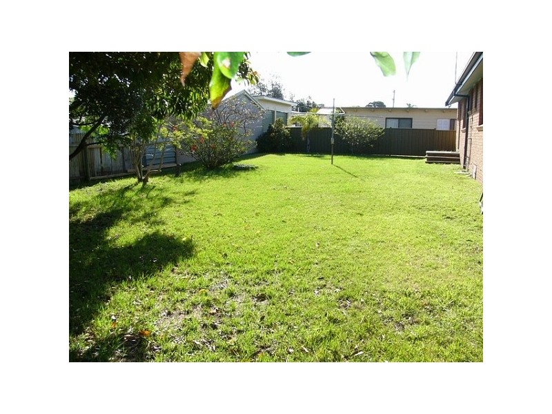 105 Ainslie Parade, Tomakin NSW 2537