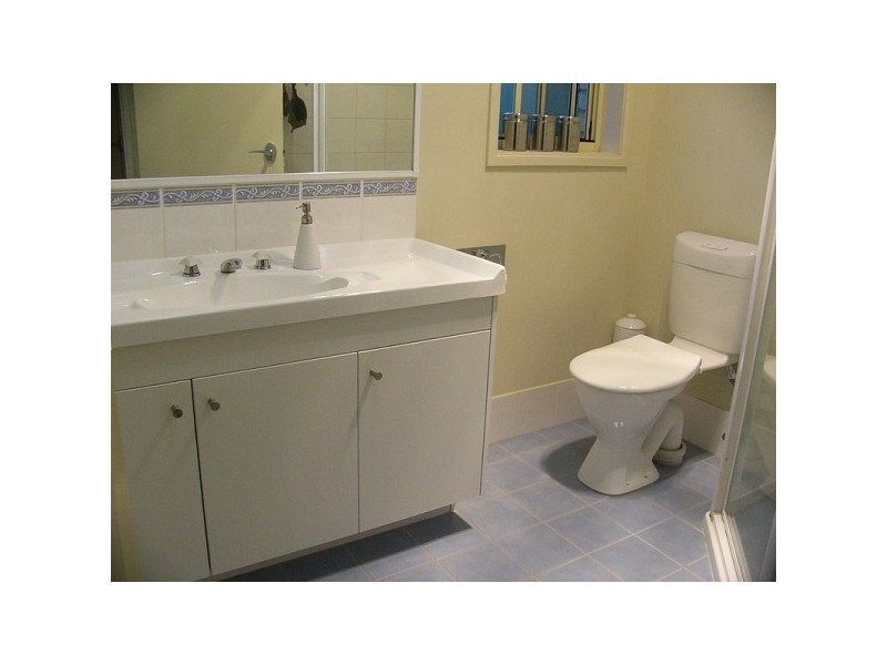 10 Henry Place, Long Beach NSW 2536