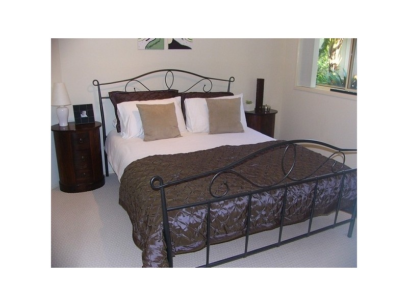 10 Henry Place, Long Beach NSW 2536