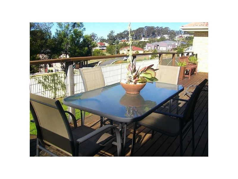 10 Henry Place, Long Beach NSW 2536