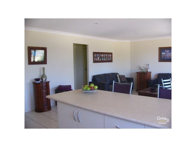 10 Henry Place, Long Beach NSW 2536