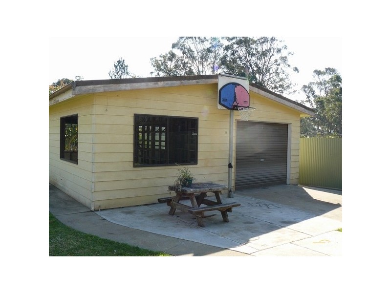 27 Costin Street, Moruya NSW 2537