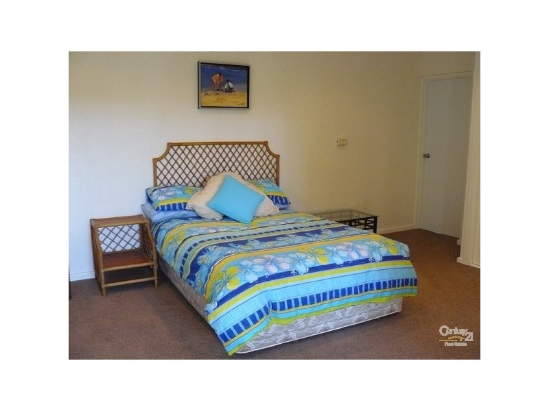 8 Nurla Avenue, Malua Bay NSW 2536
