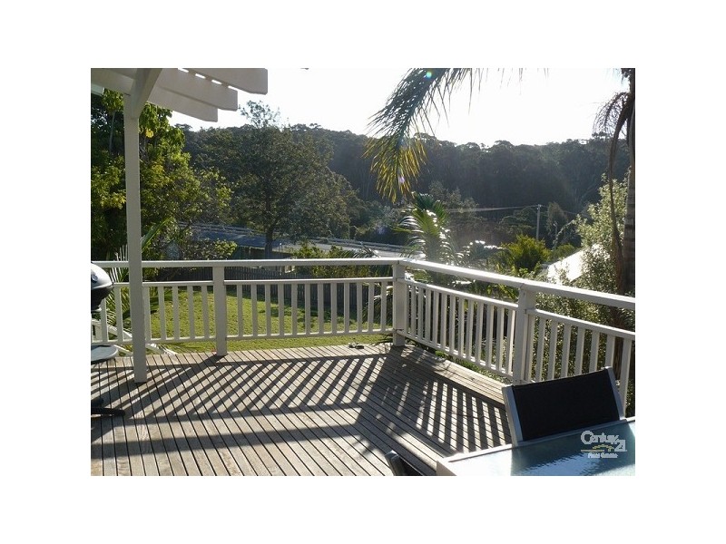 8 Nurla Avenue, Malua Bay NSW 2536