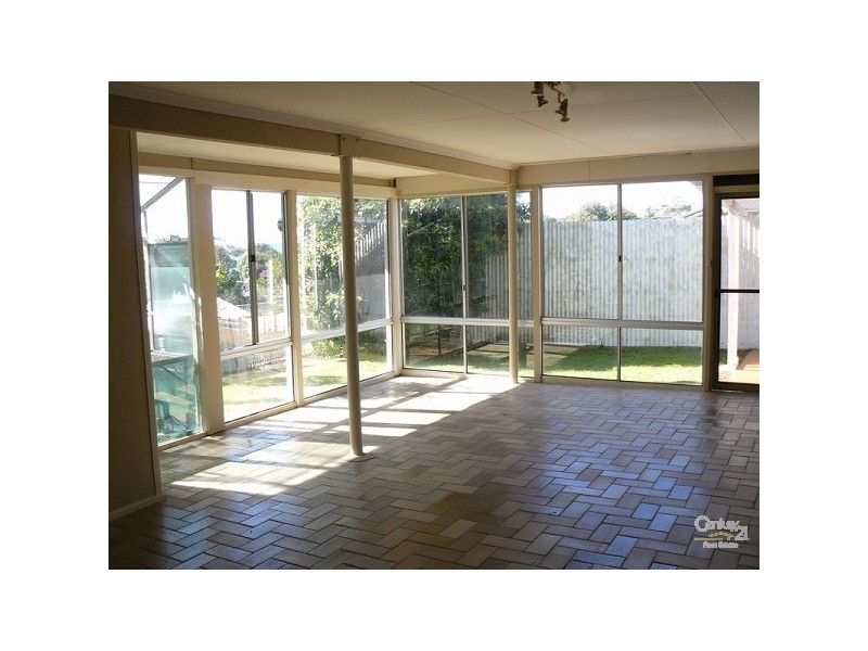 9 Yugura St, Malua Bay NSW 2536