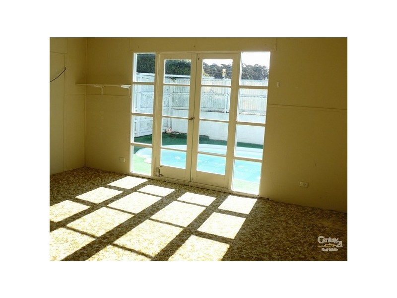 9 Yugura St, Malua Bay NSW 2536