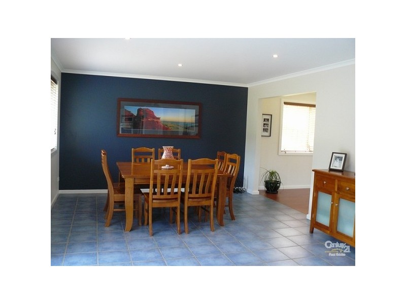 65 Eric Fenning Drive, Surf Beach NSW 2536