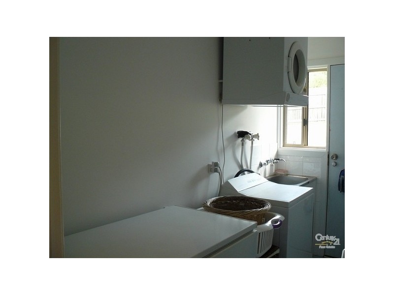 65 Eric Fenning Drive, Surf Beach NSW 2536