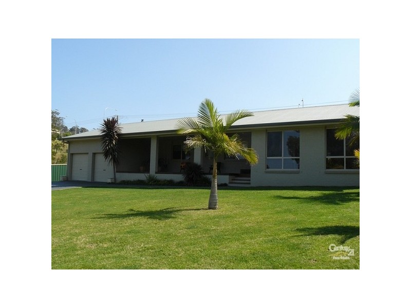 65 Eric Fenning Drive, Surf Beach NSW 2536