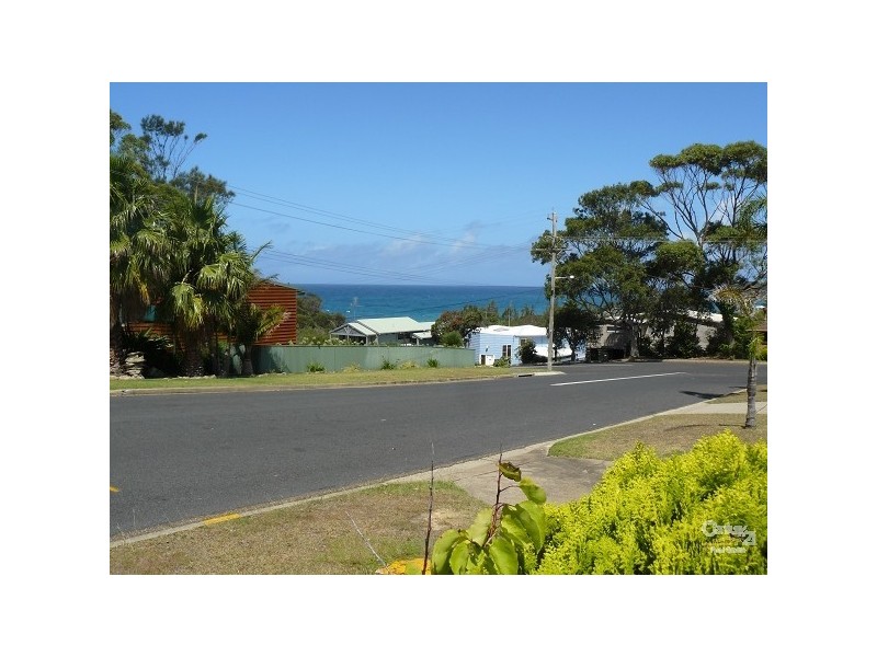 2/13 Nioka Ave, Malua Bay NSW 2536