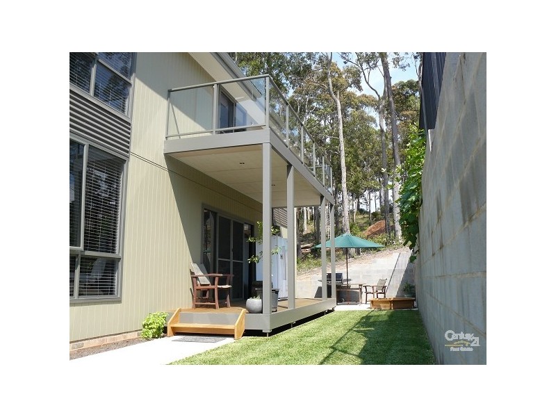 1 & 2/15 Warragai Place, Malua Bay NSW 2536