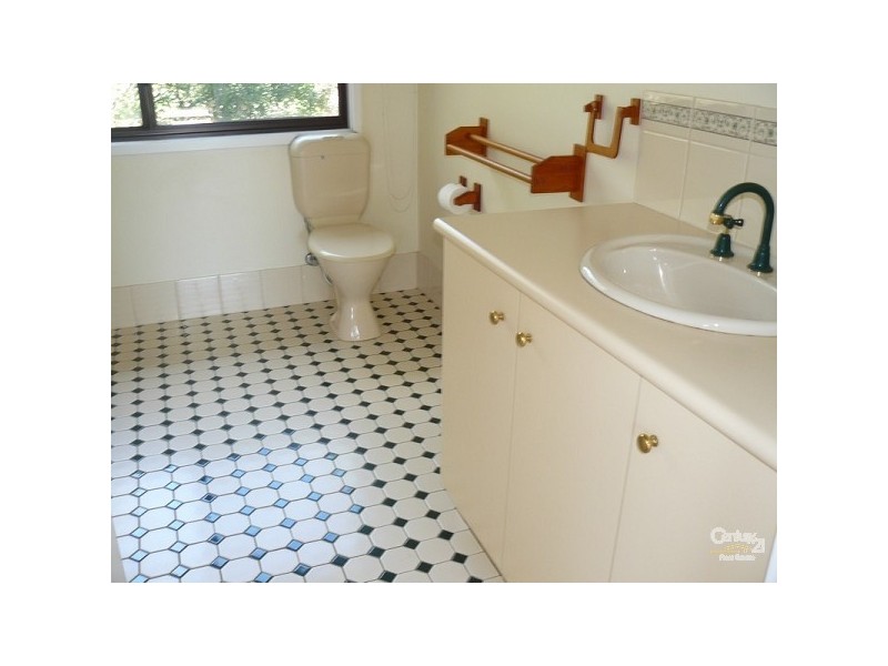 35 Karoo Cres, Malua Bay NSW 2536