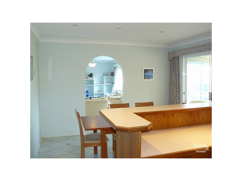 41 Barbara Crescent, Denhams Beach NSW 2536