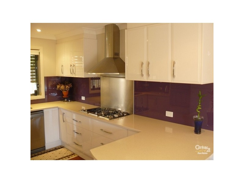 2/2 Vince Place, Malua Bay NSW 2536