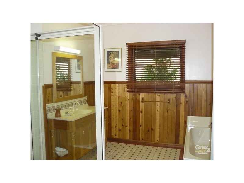 2 Kauzal Crescent, Surf Beach NSW 2536