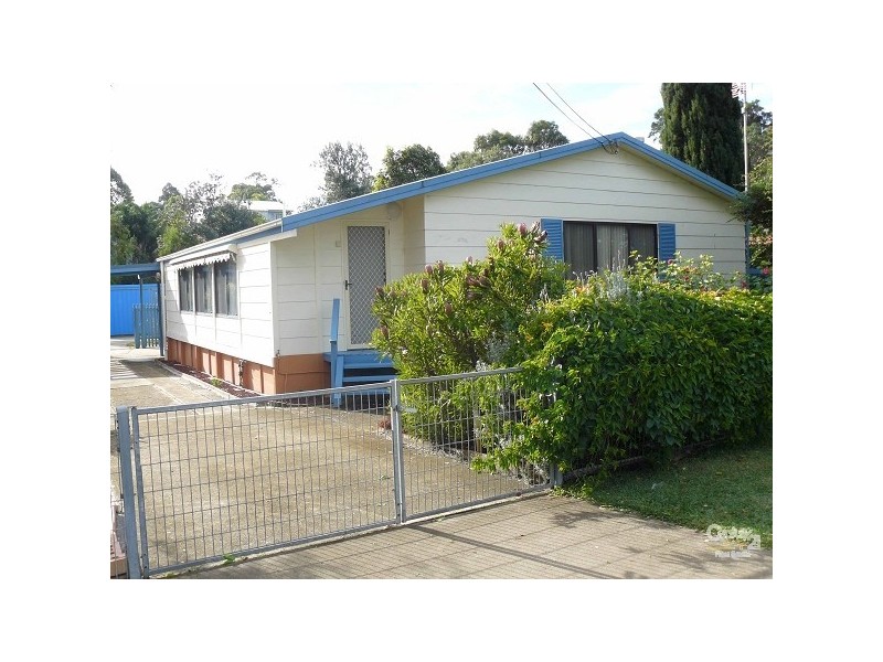 14 Yarralumla Cres, Tomakin NSW 2537