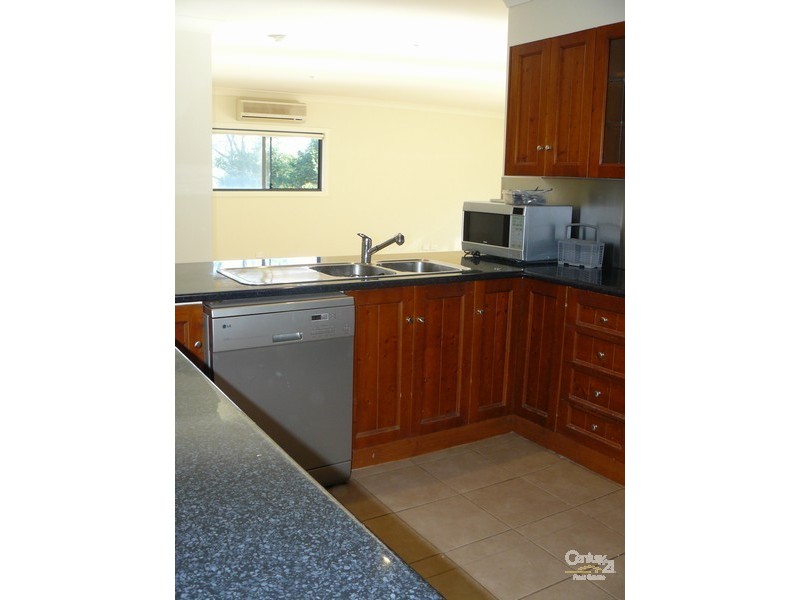 4 Paul Pl, Batehaven NSW 2536