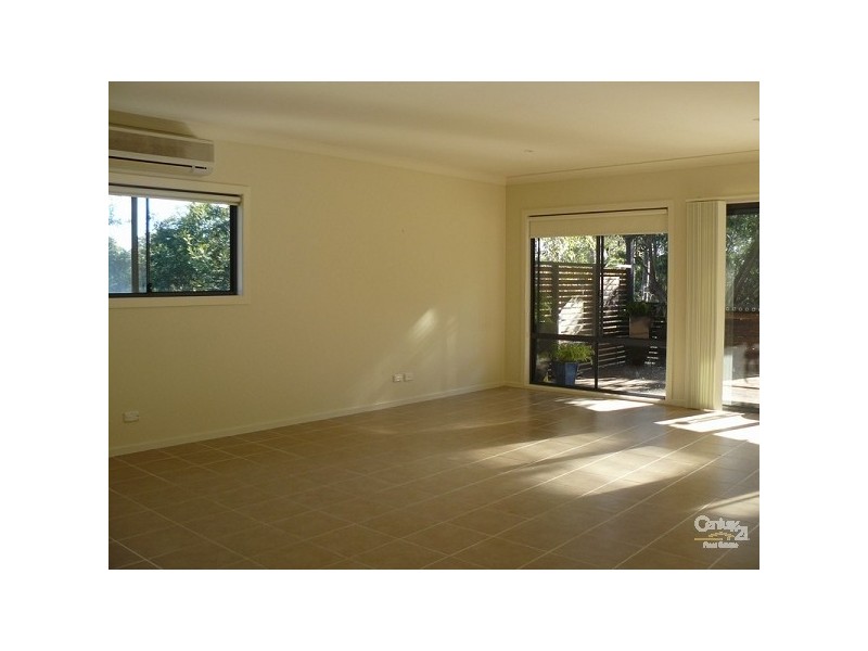 4 Paul Pl, Batehaven NSW 2536