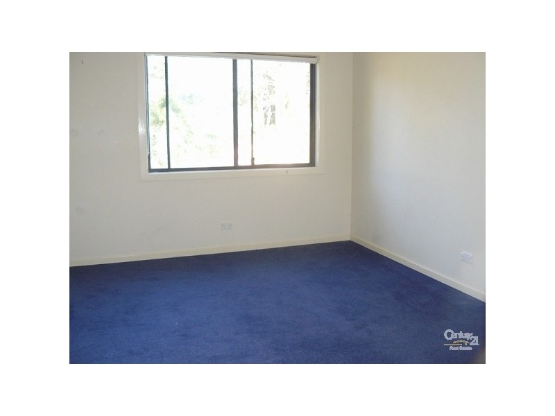 4 Paul Pl, Batehaven NSW 2536