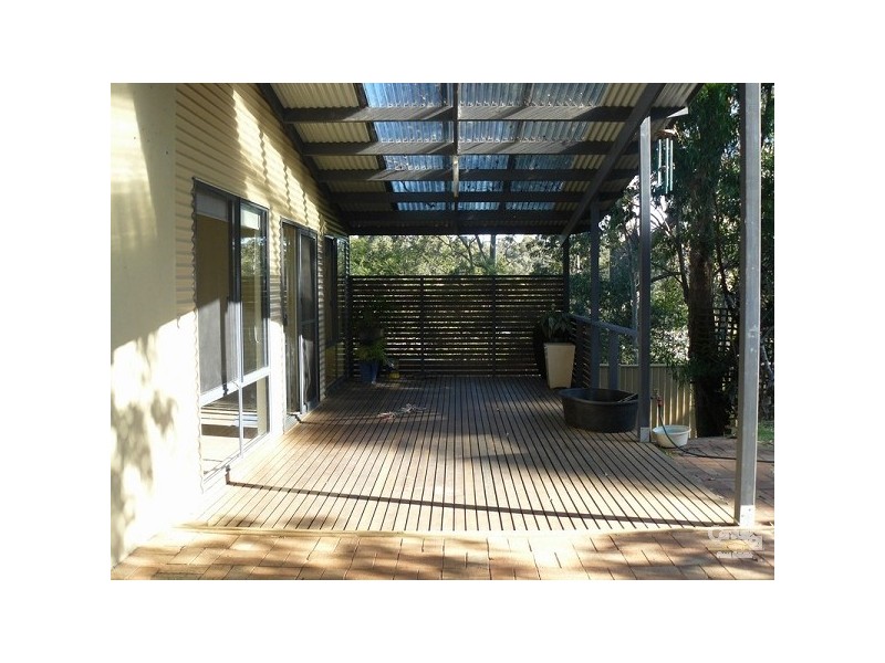 4 Paul Pl, Batehaven NSW 2536
