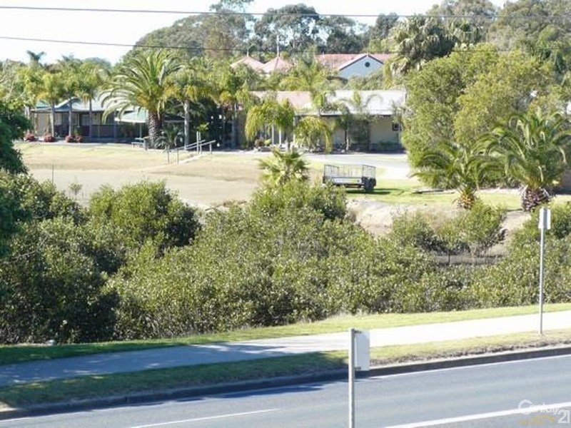 120 Beach Road, Batemans Bay NSW 2536