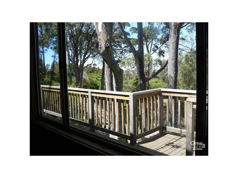 9 Tallawang Avenue, Malua Bay NSW 2536