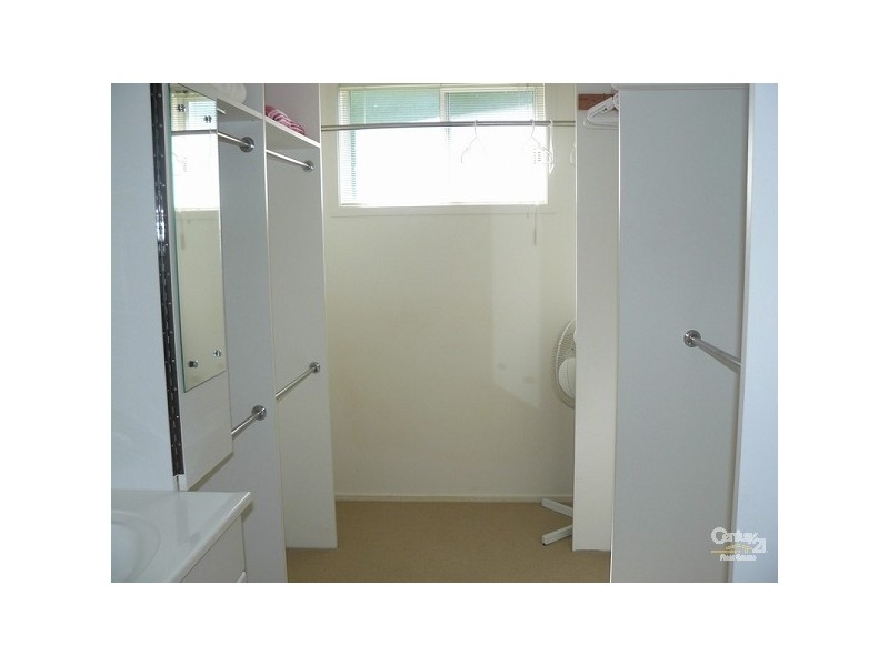 573 George Bass Dr, Malua Bay NSW 2536