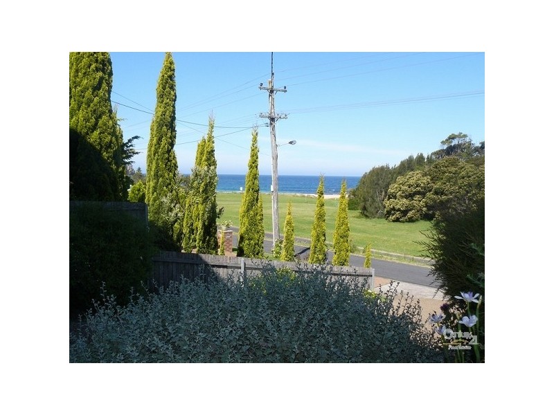 573 George Bass Dr, Malua Bay NSW 2536