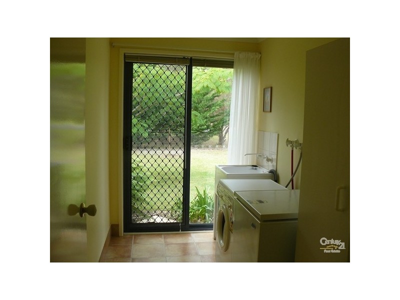 1 River Link Road, Mossy Point NSW 2537