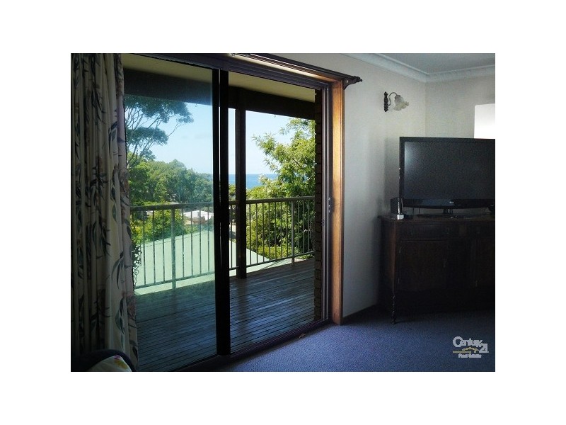 8 Nerang Place, Malua Bay NSW 2536