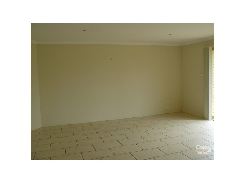 10 Henry Place, Long Beach NSW 2536