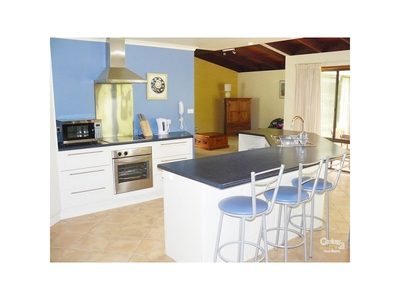17 Newth Pl, Surf Beach NSW 2536