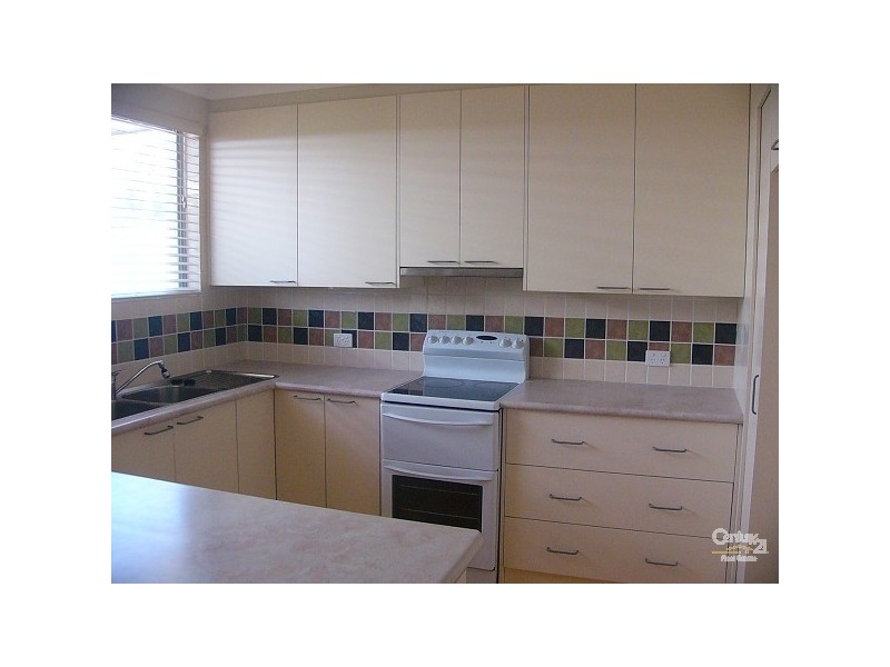 28 Yugura Avenue, Malua Bay NSW 2536
