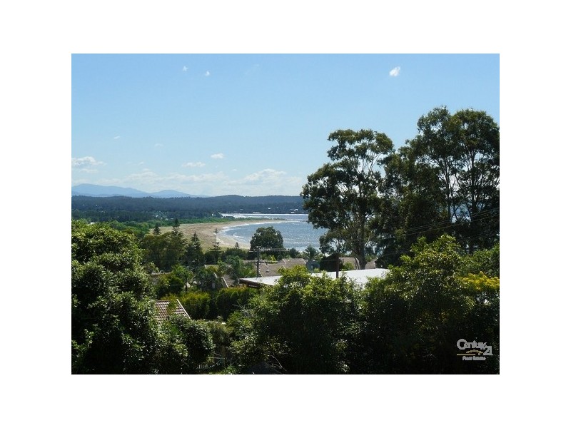 10 Crag Road, Batehaven NSW 2536
